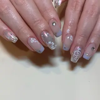ネイル share salon RURU所属・⭐︎ hiyoriのネイルデザイン