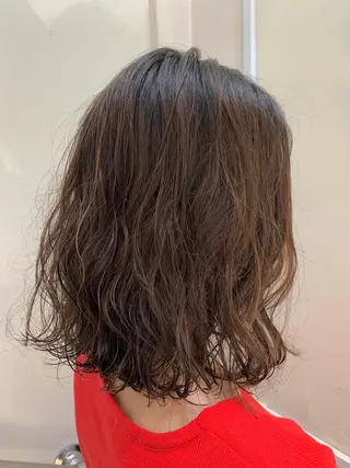 ミディアム パーマ MEM所属・村上 吉斗のヘアスタイル