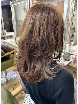ロング くすみ あやなのヘアスタイル