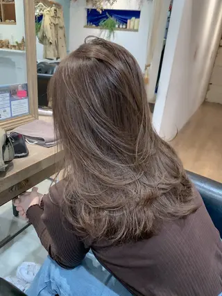 カラー 艶カラー🫧 猿渡 響のヘアスタイル