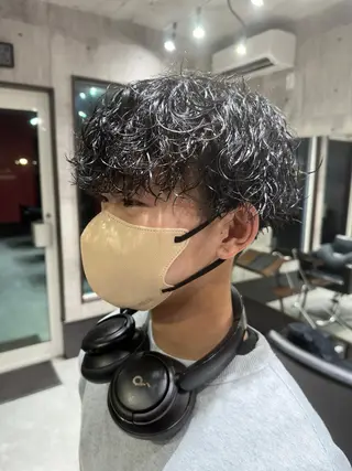 パーマ メンズ 高橋嵐 プラスイズムヴェレンのヘアスタイル