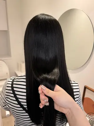 ロング 透明感カラー🫧⌇ 青🫐🩵のヘアスタイル