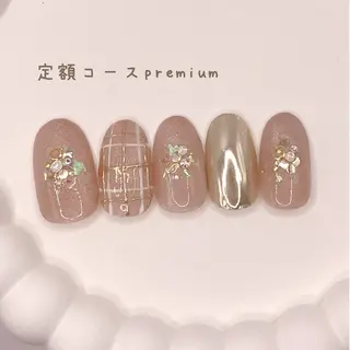 ネイル Ema salon satomiのネイルデザイン