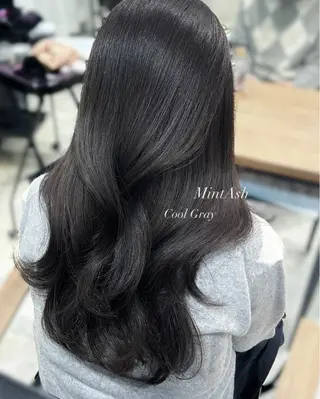 ミディアム カラー パーマ ヘアアレンジ パク・ボミン小野リエ 韓国ハーフ🦊のヘアスタイル