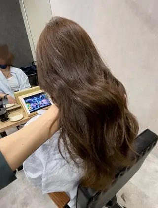 セミロング カラー いなみね はるきのヘアスタイル