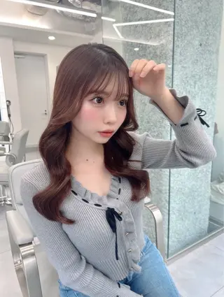 セミロング スワイプするのちょっ と待った艶髪/透明感のヘアスタイル