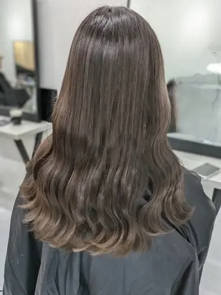 セミロング カラー 艶髪韓国ヘア🇰🇷 韓国風メンズカット のヘアスタイル