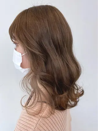 ミディアム カラー ヘアアレンジ 🦄インナーカラー 🦄貫井彩花のヘアスタイル