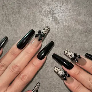 ネイル 高草木 桃香のネイルデザイン