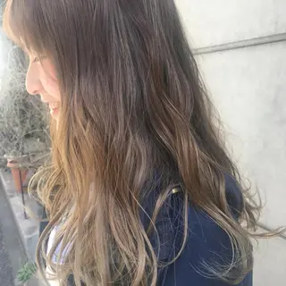 カラー ブリーチなしWカラー /地毛風/小林凪沙のヘアスタイル