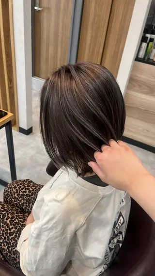 ショート カラー インナー/オリーブ/ ハイライト/渚沙🔗のヘアスタイル