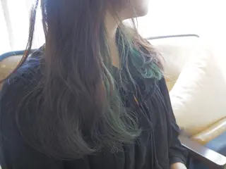 セミロング カラー パーマ ヘアアレンジ メンズ メンズハイトーン メンズバレイヤージュのヘアスタイル