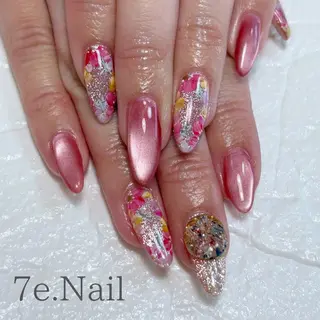 ネイル 7e. Nailのネイルデザイン