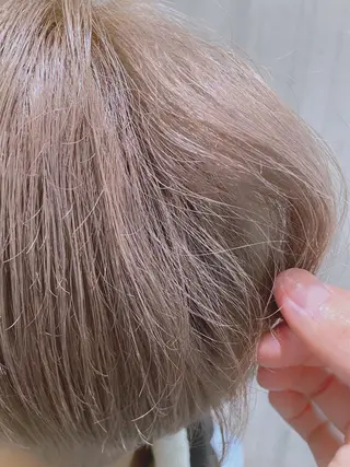 ミディアム カラー EMANON新宿南口所属・🦄中性ウルフ ☁️Shiori🦄のヘアスタイル