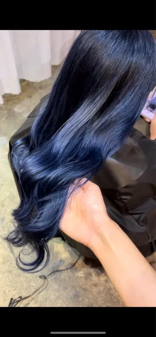 ロング カラー ともざねゆか UniQのヘアスタイル