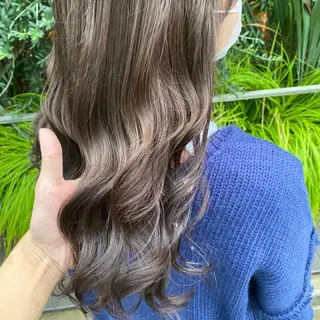 セミロング カラー ヘアアレンジ 外苑前NO.1艶髪 透明感カラーのヘアスタイル