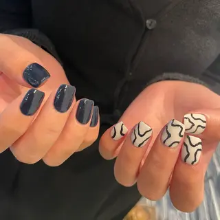 ショート m kaori𓃟のネイルデザイン