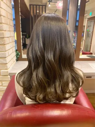 セミロング カラー SALOWIN GINZA所属・✨ツヤ髪デザイナー ✨ひかり✨のヘアスタイル