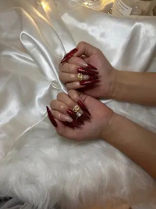 ネイル Nailsalon SKiのネイルデザイン