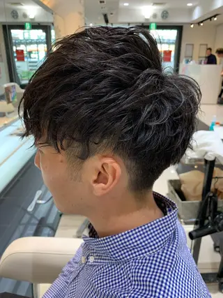 ショート パーマ メンズ 赤み消しカラー /透明感カラー 上長のヘアスタイル