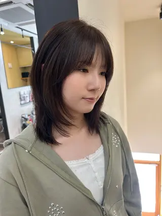 ミディアム カラー hub hair レイヤー/透明感のヘアスタイル