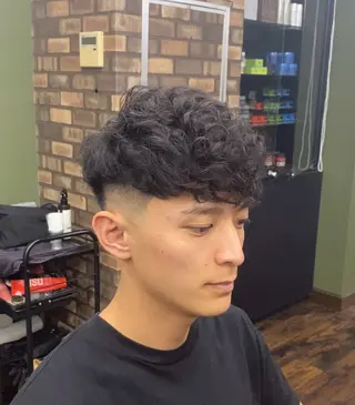 ショート Maison所属・メンズ特化 浜本志厳のヘアスタイル