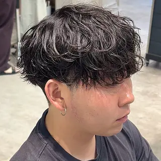ショート パーマ メンズ ✨️センターパート✨ ニュアンス,フェザーのヘアスタイル