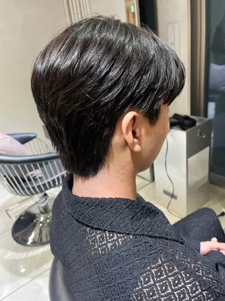 パーマ メンズ 韓国メンズ特化 ダウン・毛流れパーマのヘアスタイル