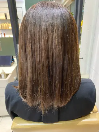 セミロング カラー PREVIA銀座渡辺 真矢のヘアスタイル