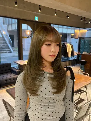 ロング カラー ヘアアレンジ 透明感/艶髪矯正 🪐takushiのヘアスタイル