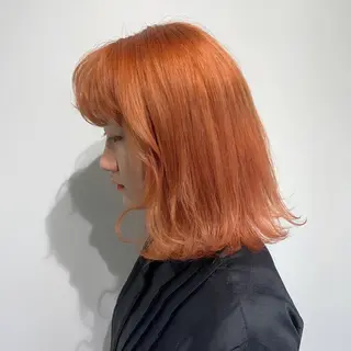 ミディアム 淡いハイトーンカラー レイヤーカットゆうかのヘアスタイル