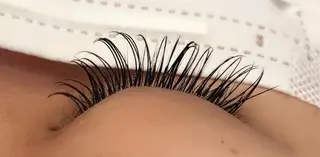 マツエク・マツパ 岡田詩織 MODE Ks松原店のヘアスタイル