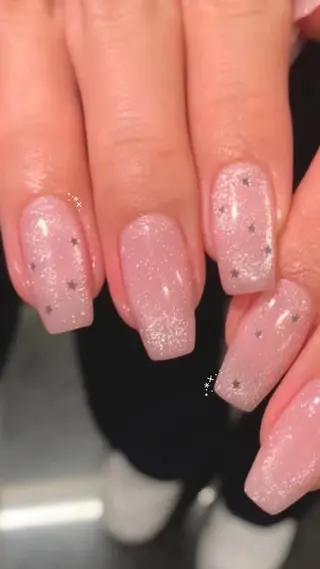 ネイル share salon RURU所属・⭐︎ hiyoriのネイルデザイン