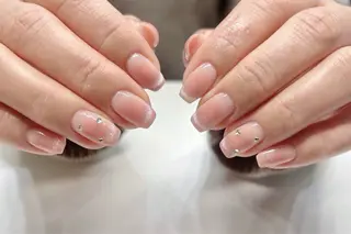 ネイル Ranon所属・ᴿᴬᴺᴼᴺ 🤍 𝐴𝑌𝐴𝐾𝐴のネイルデザイン