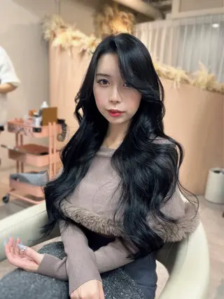 ロング 韓国ヘア レイヤーカットのヘアスタイル