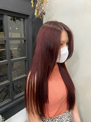 ロング ブリーチなしダブルカ ラー🩶manamiのヘアスタイル