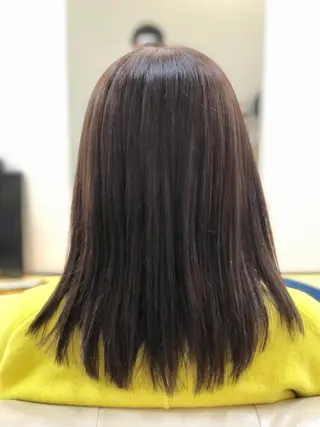 ミディアム H by Real meのヘアスタイル