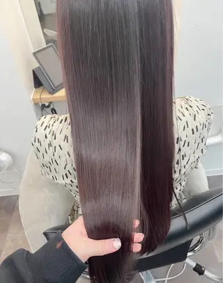 ロング カラー mai🐷髪質改善 🖤透ける暗髪🖤のヘアスタイル