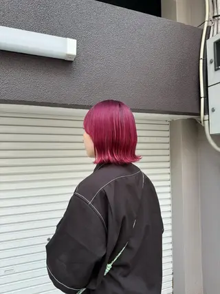 ミディアム INORI|艶カラ ー|フェイスレイヤーのヘアスタイル