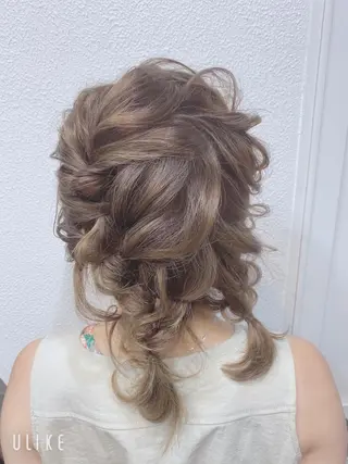 ミディアム ヘアアレンジ 《カメレオン》 西田美輝のヘアスタイル