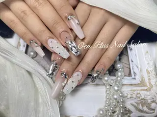 ネイル One Plus Nail Salonのネイルデザイン