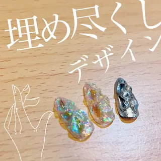 ネイル mibu 𓀬鈴木のマツエク・マツパデザイン
