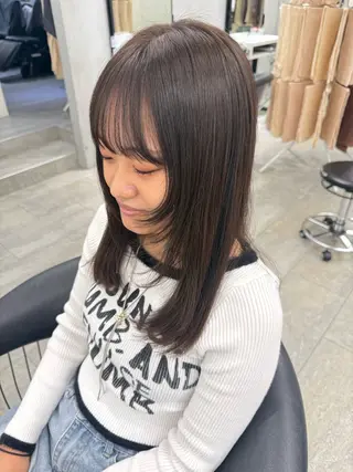 林 真依のヘアスタイル