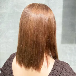 ミディアム カラー 野崎 桃実のヘアスタイル