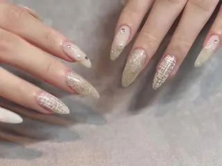 ネイル Revia所属・Revia おおだちあやなのネイルデザイン