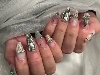 ネイル Roi〈ロワ〉 Minakoのネイルデザイン