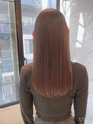 セミロング 北田🌟小顔レイヤー 🌟人気カラーのヘアスタイル