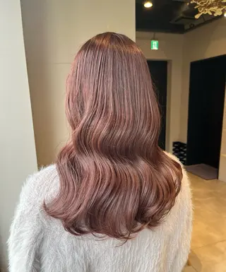 ロング カラー ベージュ/グレージュ 恵比寿/丸山陽平のヘアスタイル