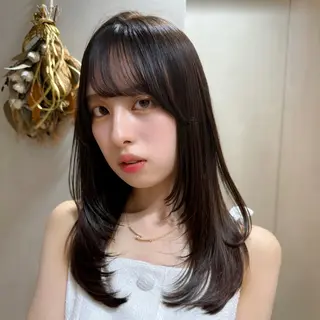 セミロング Lond　Chloe所属・りな🌱ショート ☀️レイヤーのヘアスタイル