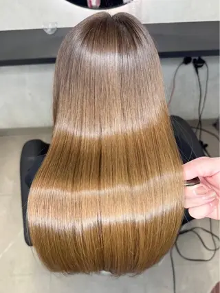 ロング ハイトーン/レイヤー カット岩田健斗/新宿のヘアスタイル